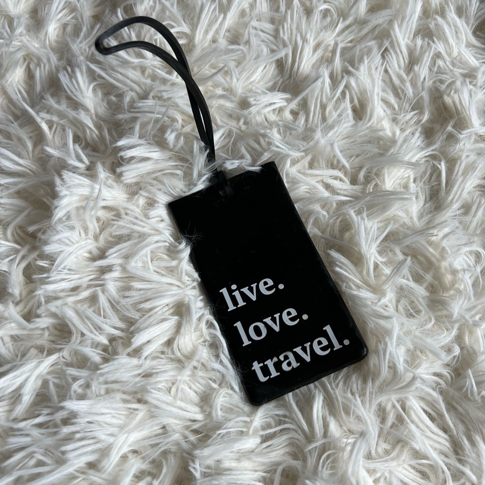 Live Love‎ Travel black patent luggage tag